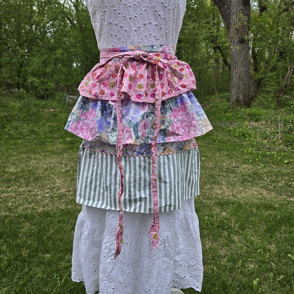 Handmade Multi Layered Waist Apron Floral Stripes Knee Length Prairie Homestead - Picture 1 of 9